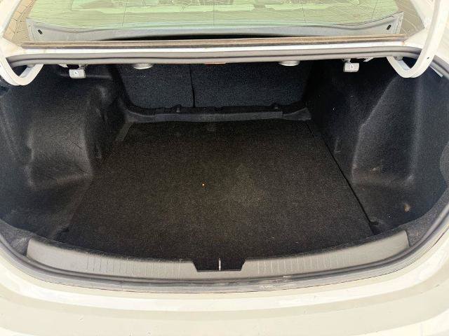 Used 2024 Chevrolet Malibu LT FWD image 32