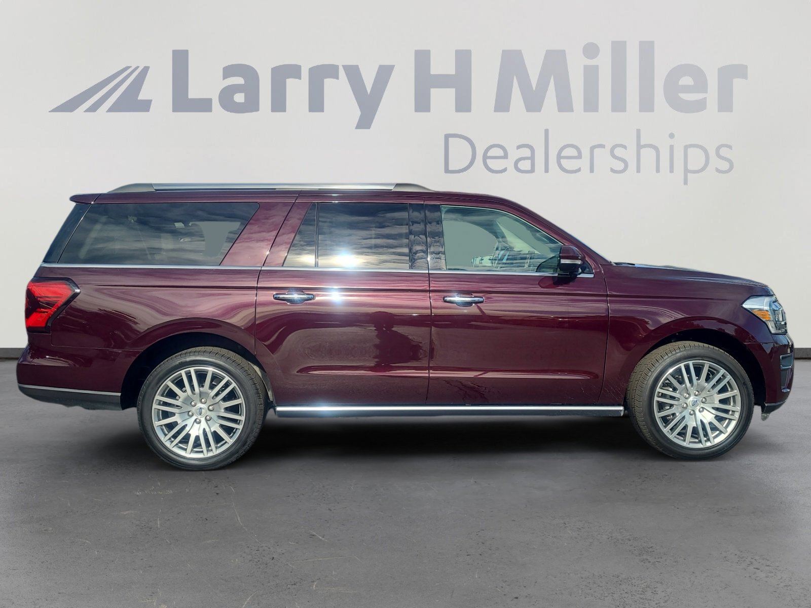 Certified 2024 Ford Expedition Max Limited w/ Excursion Package image 6