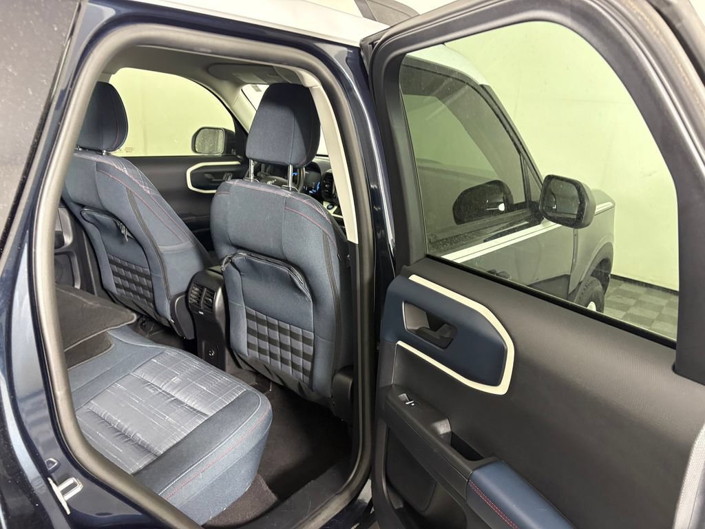 Certified 2023 Ford Bronco Sport Heritage w/ Heritage Convenience Package AWD/4WD image 32