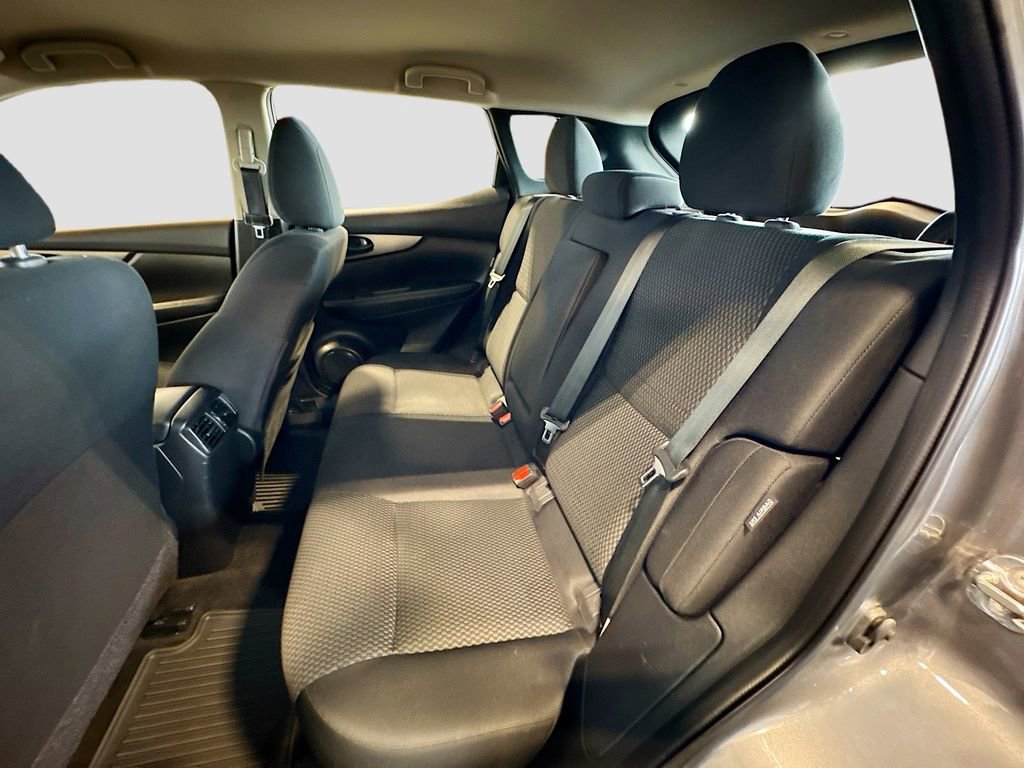 Used 2022 Nissan Rogue Sport S AWD/4WD image 19