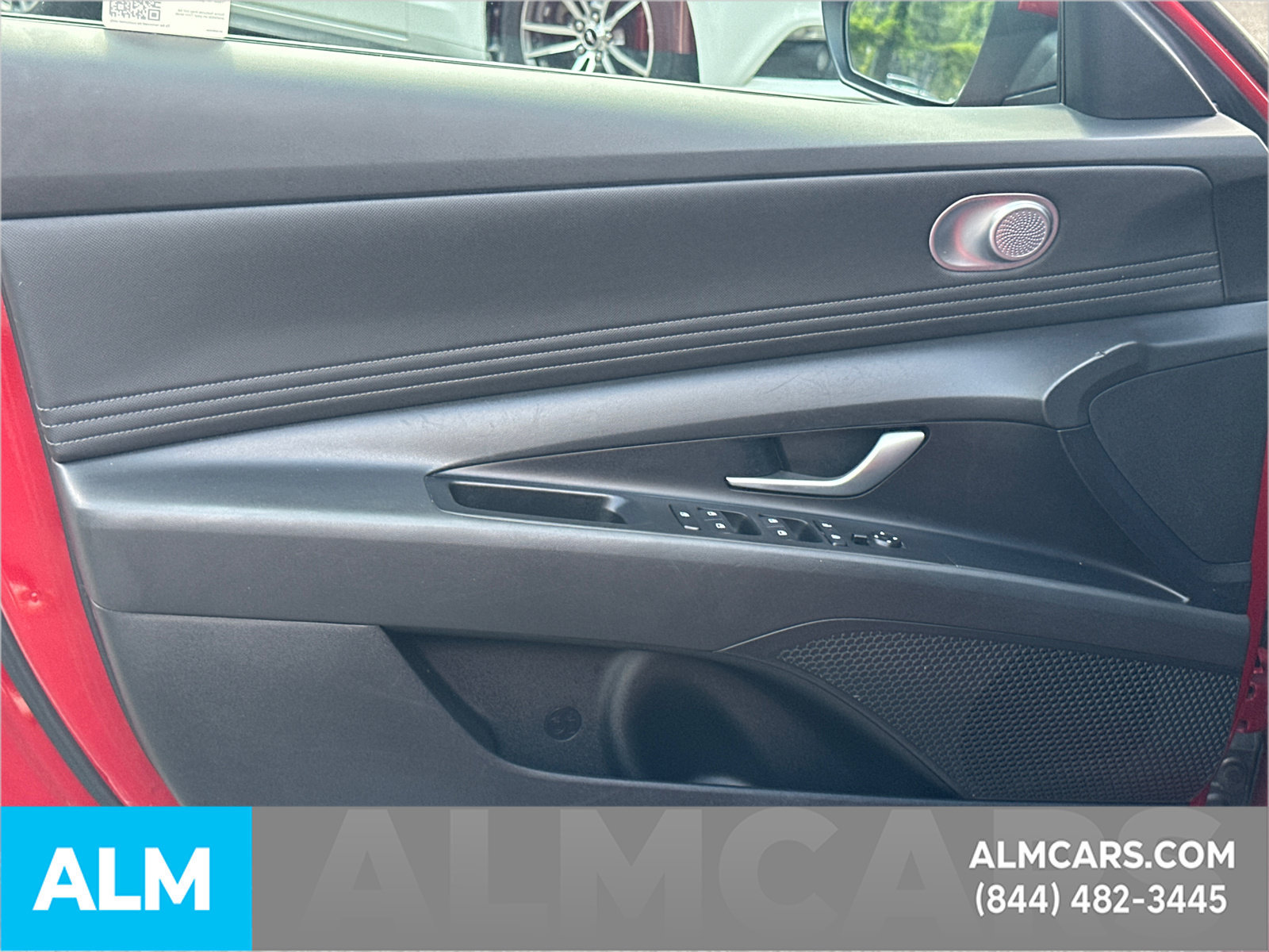 Used 2025 Hyundai Elantra SEL FWD image 11