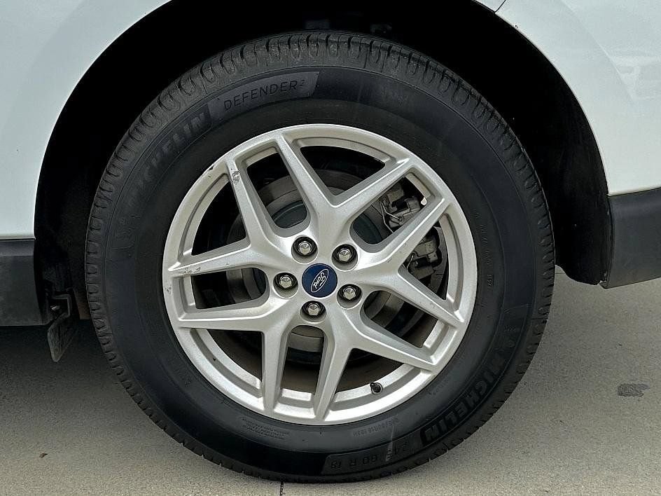 Certified 2022 Ford Edge SEL AWD/4WD image 12
