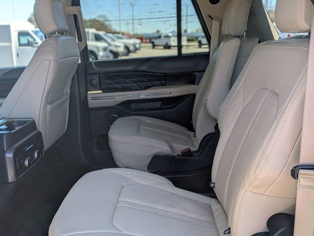 Certified 2024 Ford Expedition Max Platinum image 29
