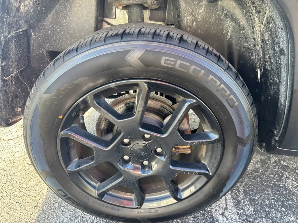 Used 2020 Jeep Renegade Altitude AWD/4WD image 41