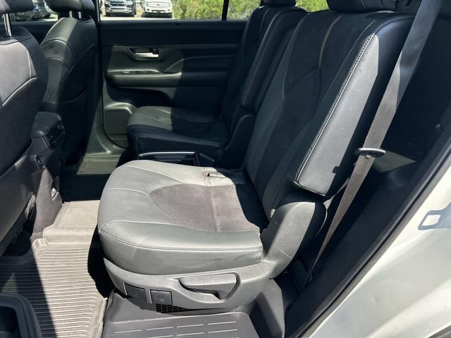 Used 2024 Toyota Grand Highlander AWD Hybrid image 22