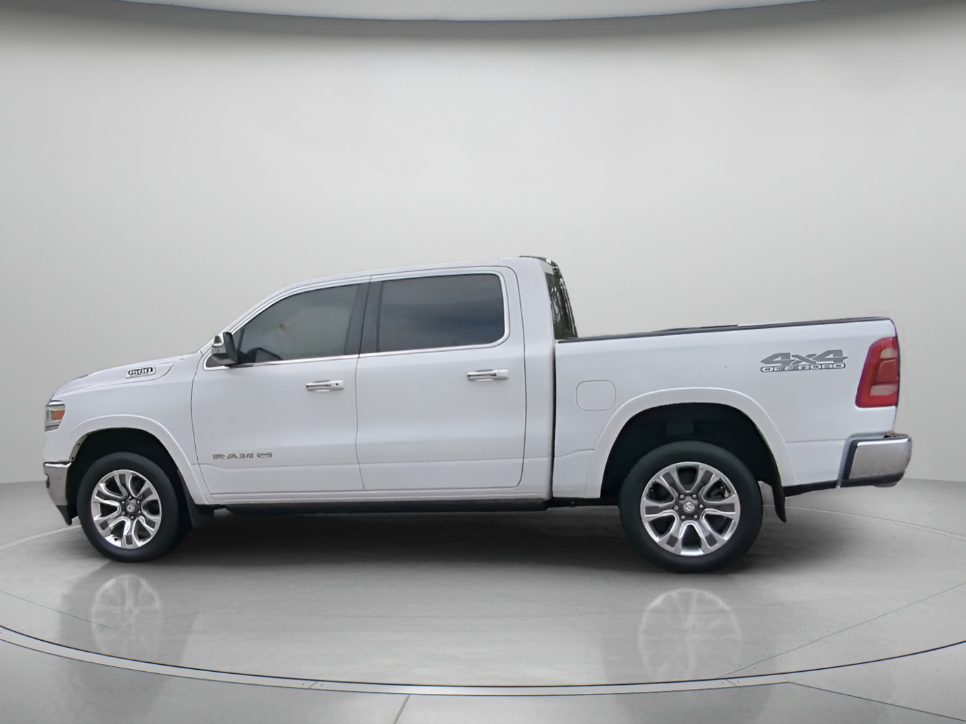 Used 2021 RAM 1500 Limited AWD/4WD image 19
