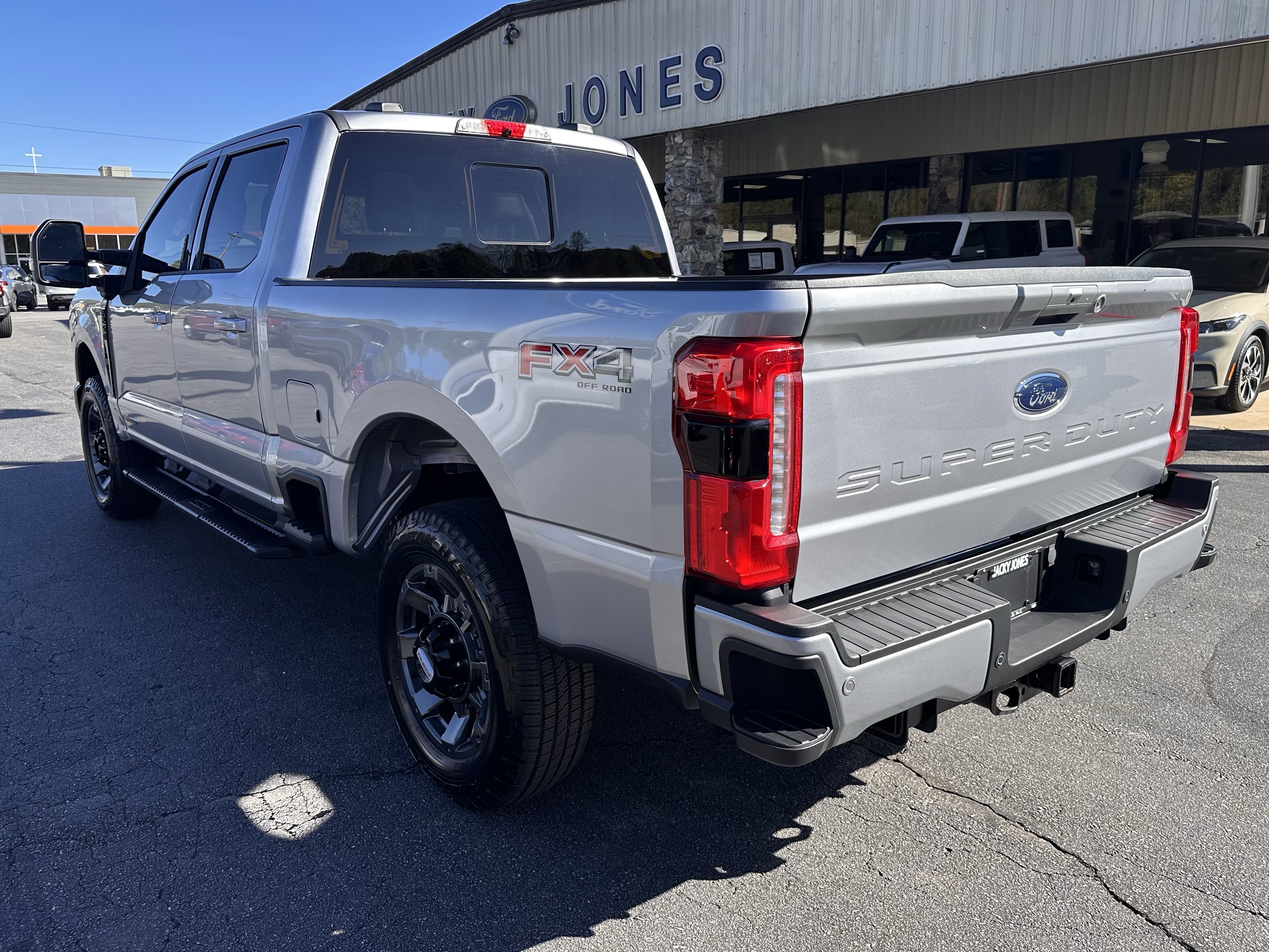 Certified 2023 Ford F250 Lariat w/ Lariat Ultimate Package AWD/4WD image 8