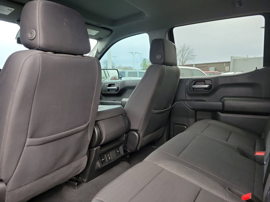 Used 2025 Chevrolet Silverado 1500 Custom Trail Boss w/ LPO, Dark Essentials Package image 15