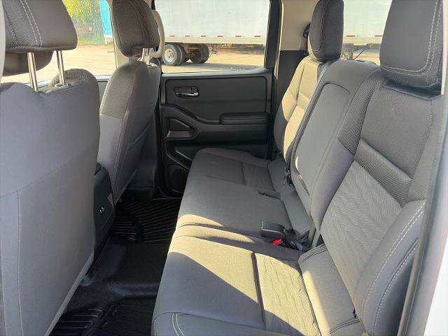 Used 2024 Nissan Frontier SV AWD/4WD image 19