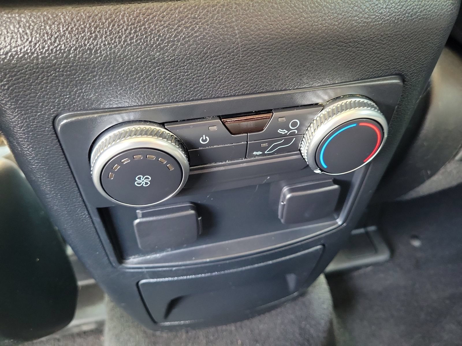 Certified 2020 Ford Explorer 2WD image 12