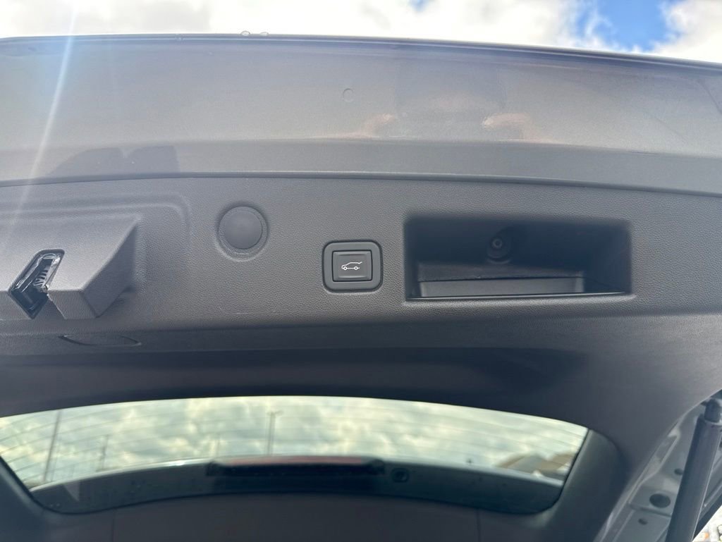 Used 2024 Chevrolet Equinox LT AWD/4WD image 39