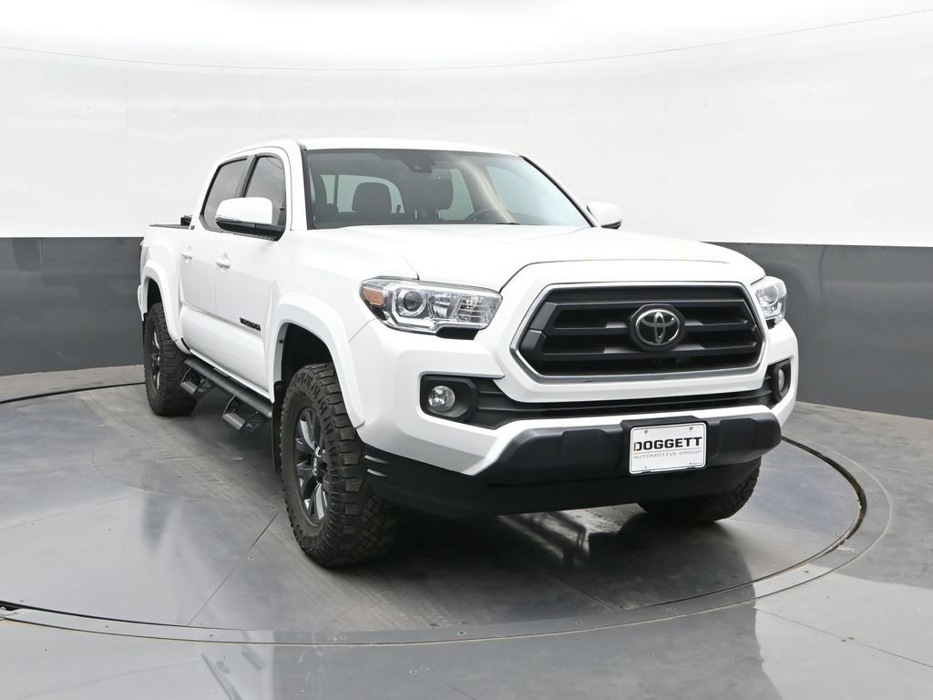 Used 2023 Toyota Tacoma SR5 w/ Technology Package AWD/4WD image 19