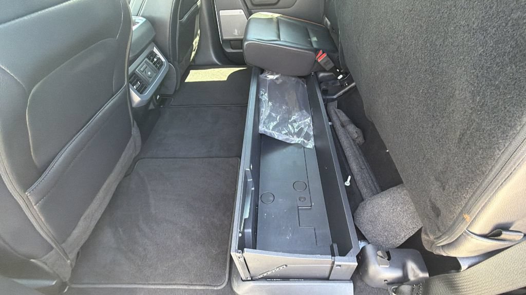 Certified 2025 Ford F450 Lariat AWD/4WD image 26