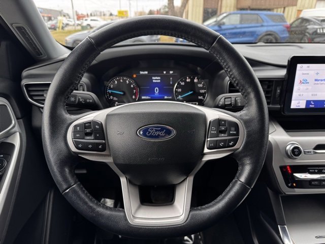 Certified 2022 Ford Explorer XLT w/ XLT Sport Appearance Package image 35
