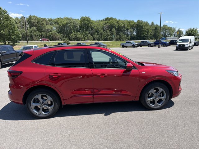 Certified 2024 Ford Escape ST-Line Select w/ Tech Pack #1 AWD/4WD image 5