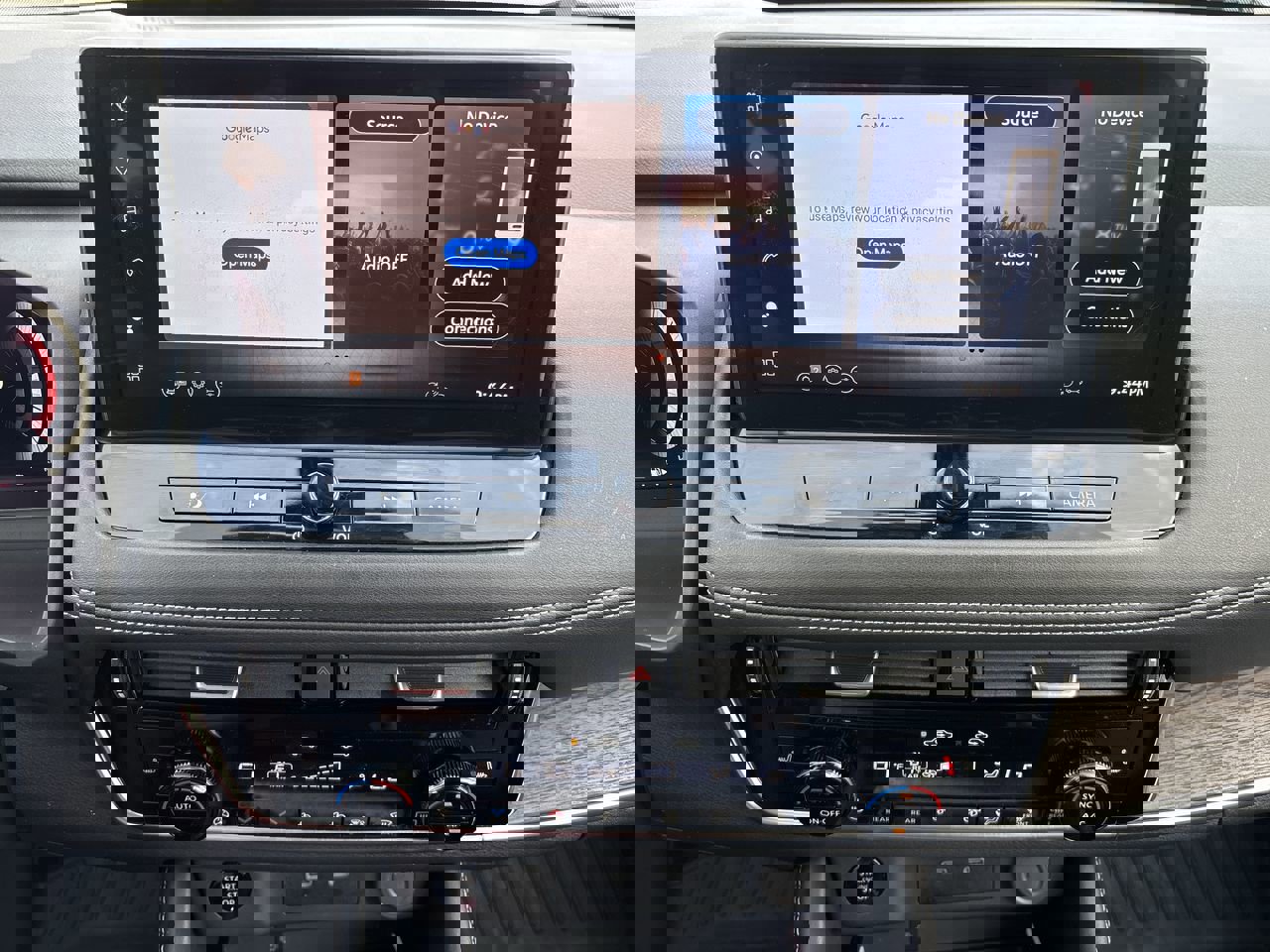 Used 2025 Nissan Rogue Platinum w/ Platinum Premium Package image 21