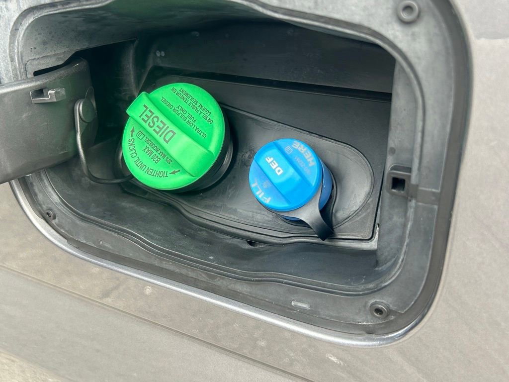 Certified 2022 Ford F350 Platinum image 40