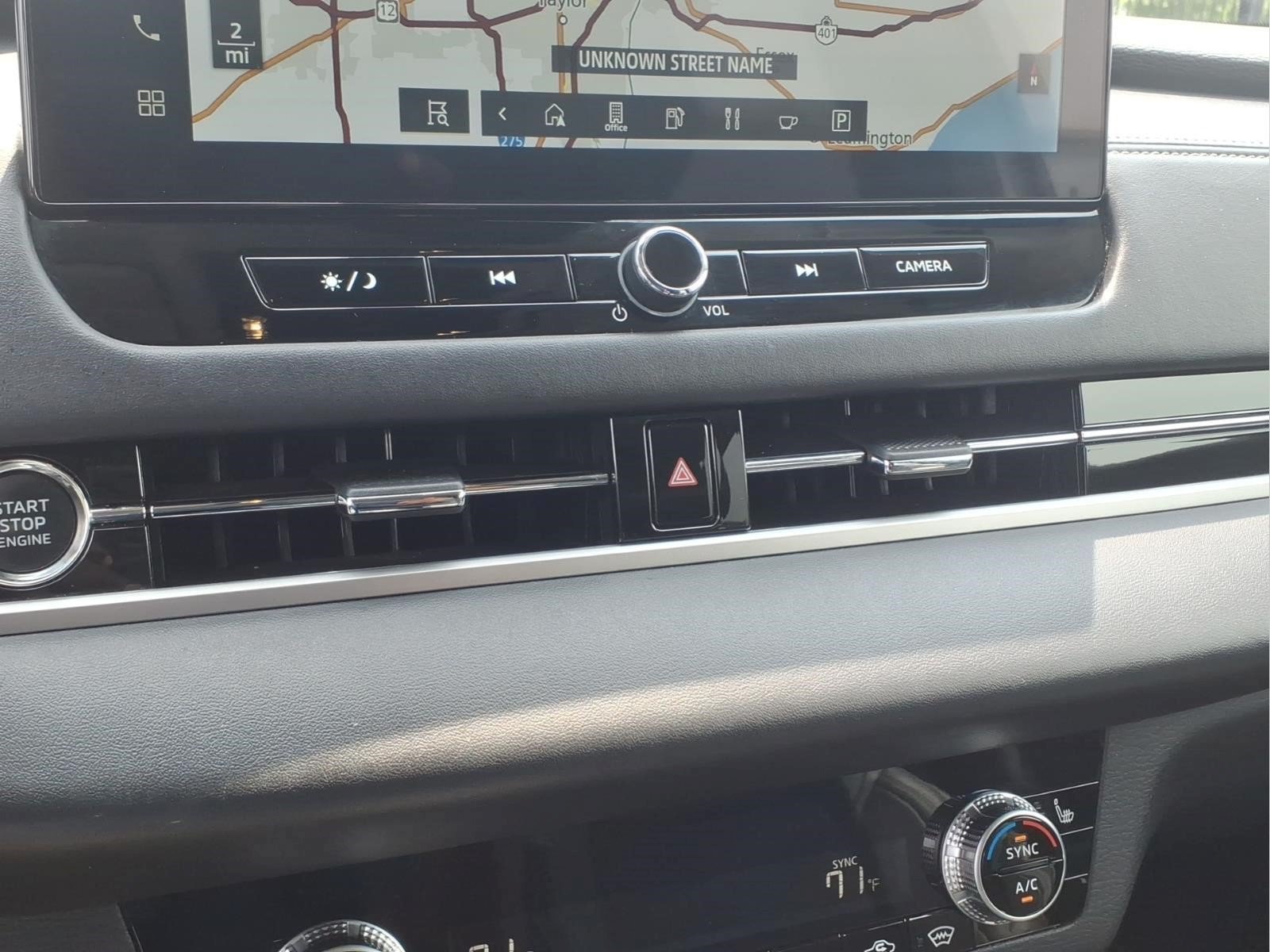 Used 2025 Mitsubishi Outlander SE AWD/4WD image 16