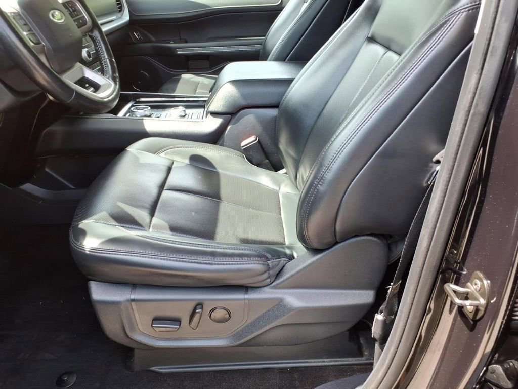 Certified 2022 Ford Expedition XLT AWD/4WD image 12