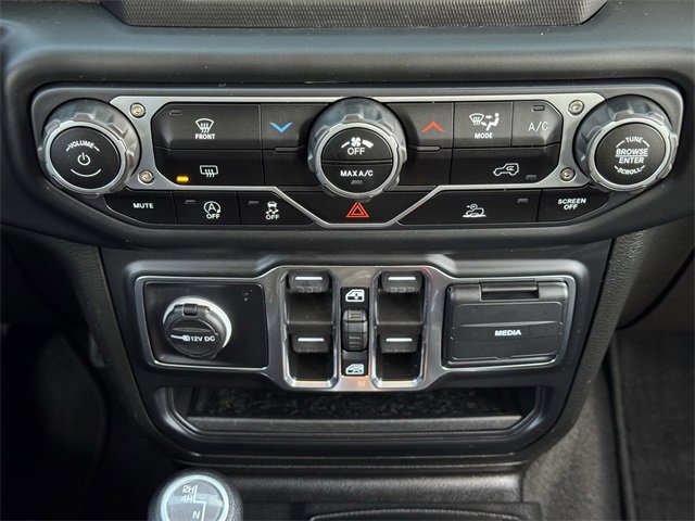 Used 2022 Jeep Gladiator Willys image 18