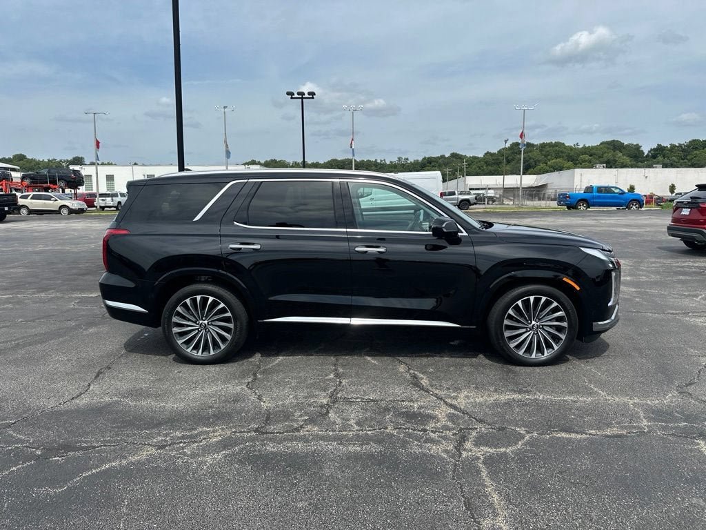 Used 2025 Hyundai Palisade Calligraphy AWD/4WD image 4