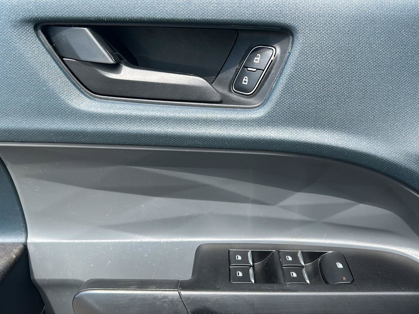 Certified 2022 Ford Maverick XL FWD image 9