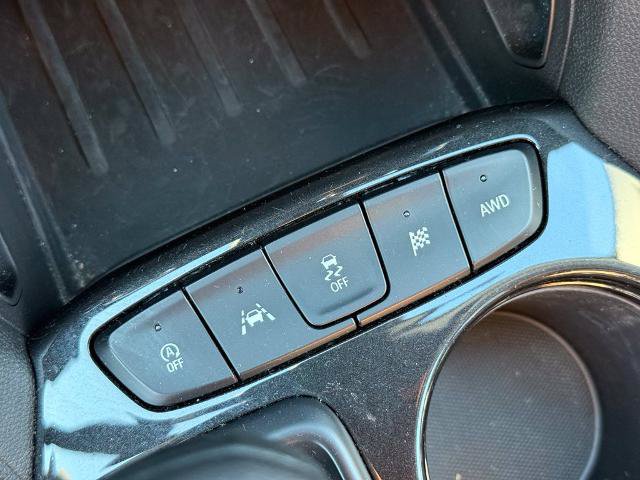 Used 2025 Chevrolet TrailBlazer LT AWD/4WD image 29