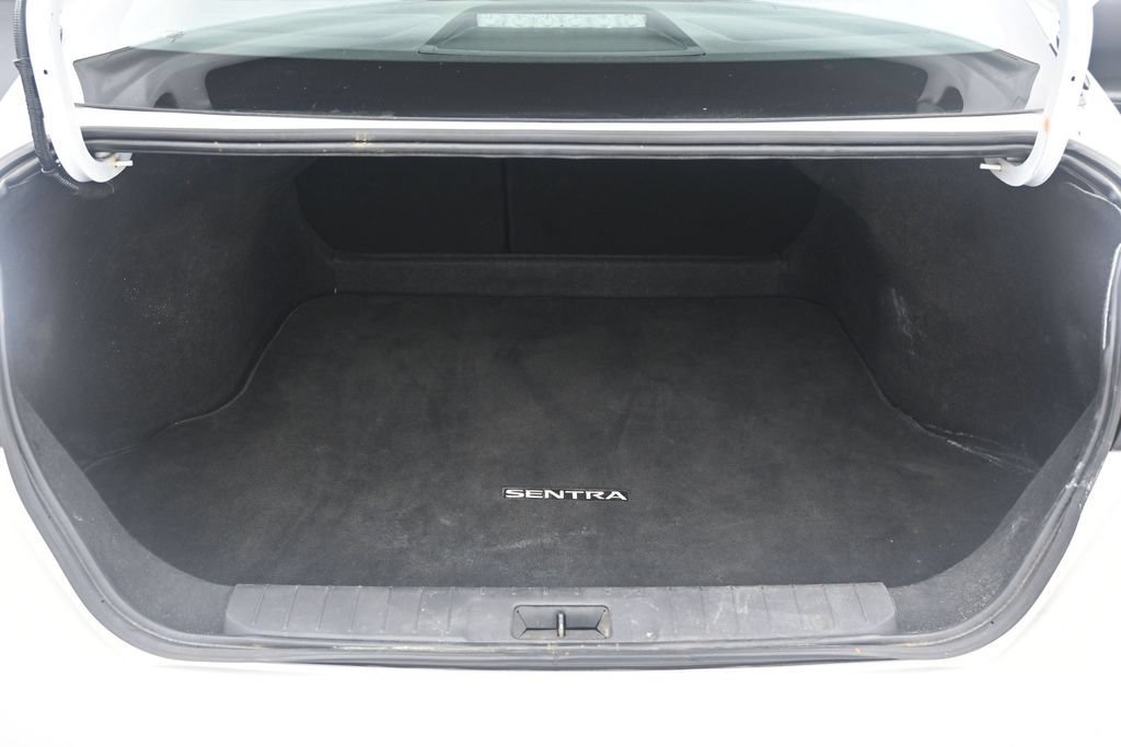Used 2024 Nissan Sentra SV FWD image 15