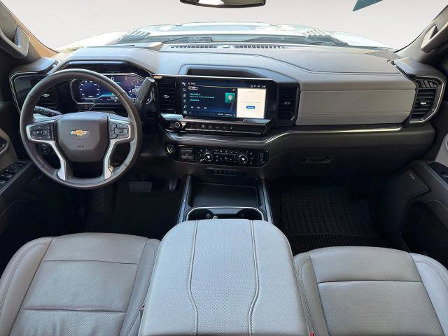 Used 2024 Chevrolet Silverado 2500 LTZ w/ LTZ Convenience Package image 10