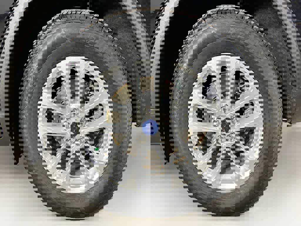 Certified 2020 Ford Escape SE image 8