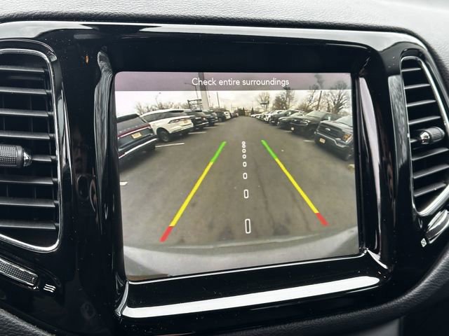 Used 2020 Jeep Compass Limited image 23