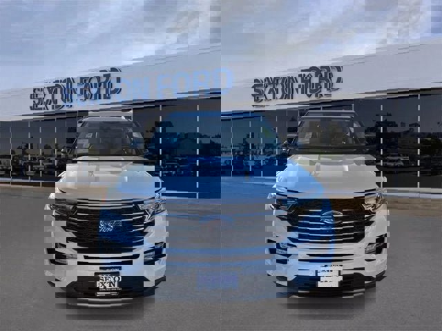 Certified 2023 Ford Explorer XLT w/ Equipment Group 202A image 7