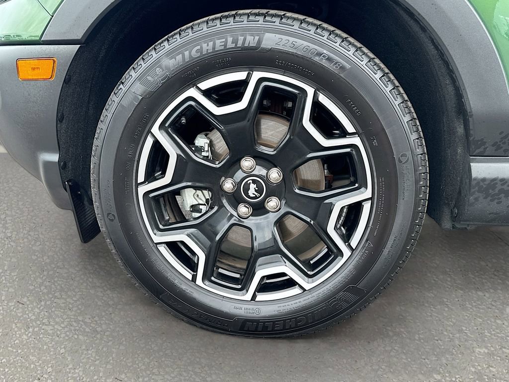 Certified 2025 Ford Bronco Sport Outer Banks w/ Outer Banks Tech Package+ AWD/4WD image 32