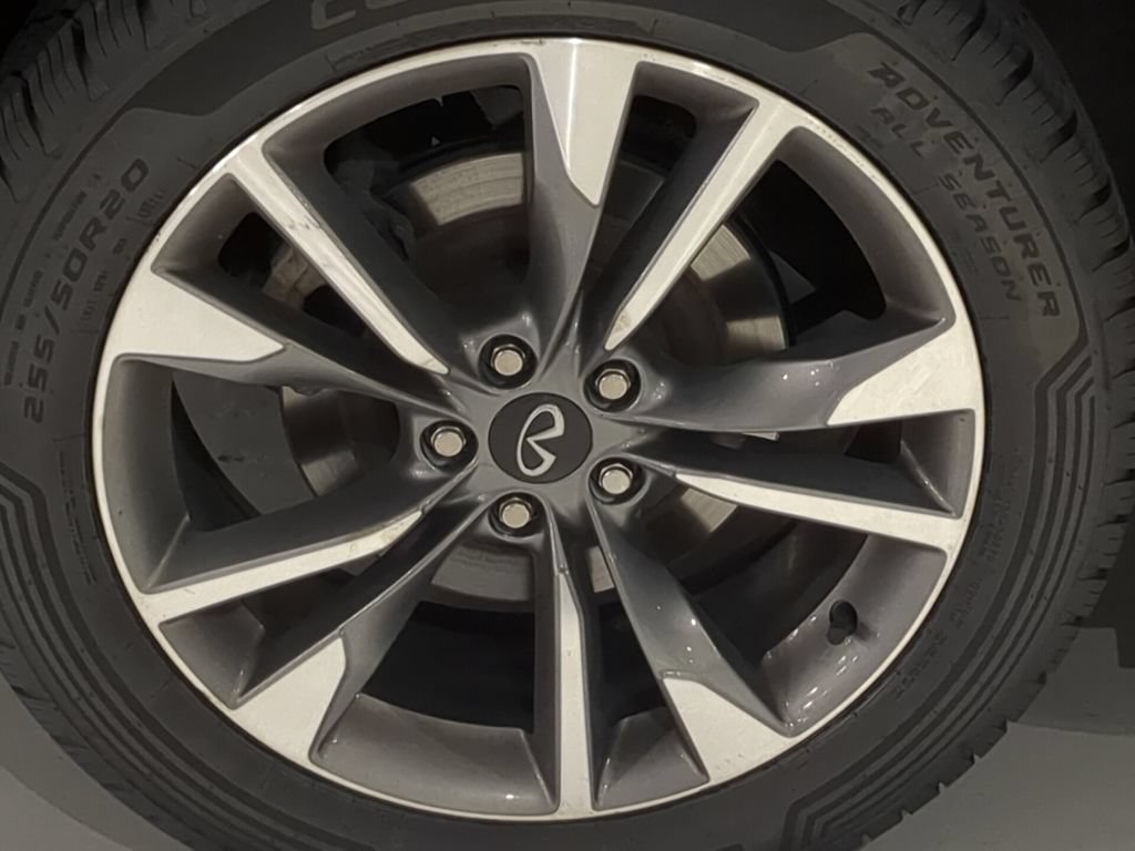 Used 2023 INFINITI QX60 Luxe w/ Performance Audio Package AWD/4WD image 6