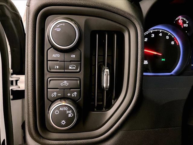 Used 2022 Chevrolet Silverado 1500 W/T AWD/4WD image 30