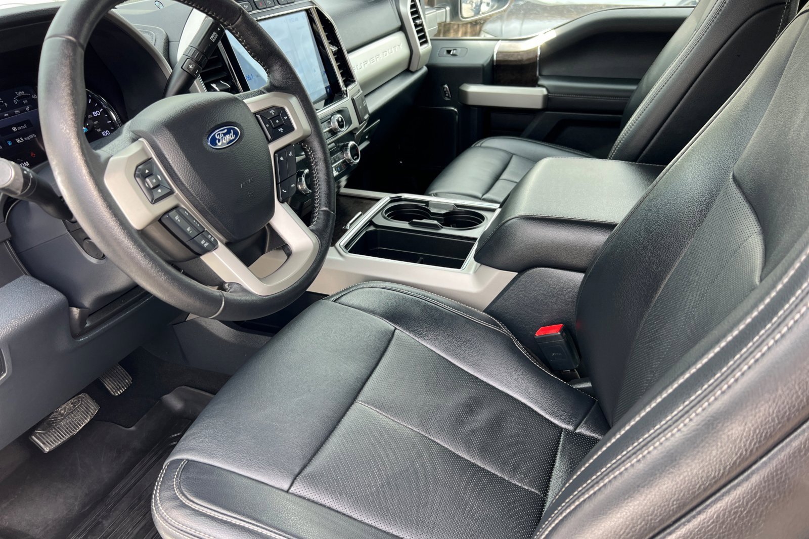 Certified 2022 Ford F450 Lariat w/ Lariat Ultimate Package image 11