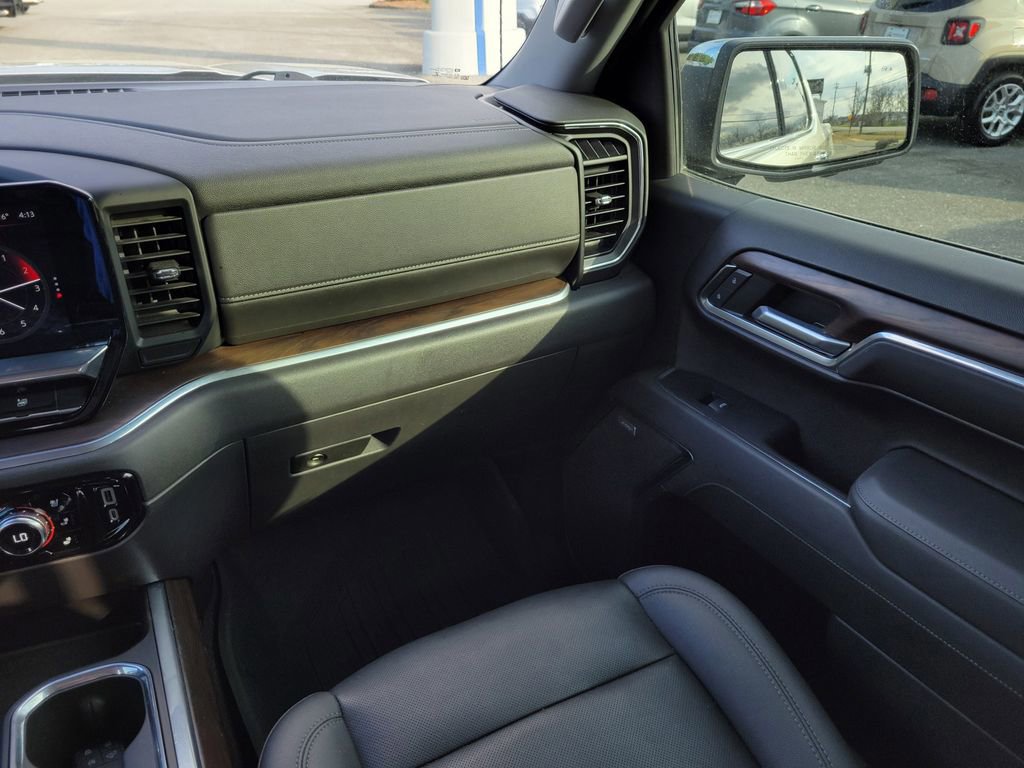 Used 2022 GMC Sierra 1500 SLT w/ SLT Premium Plus Package image 19