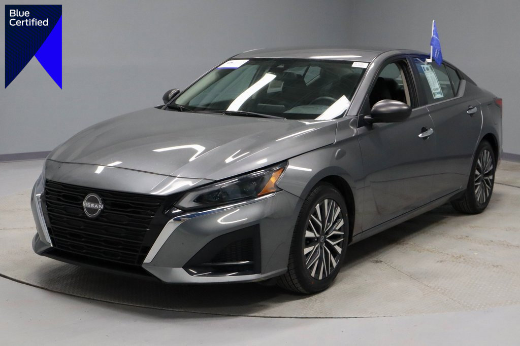 Used 2024 Nissan Altima 2.5 SV image 1