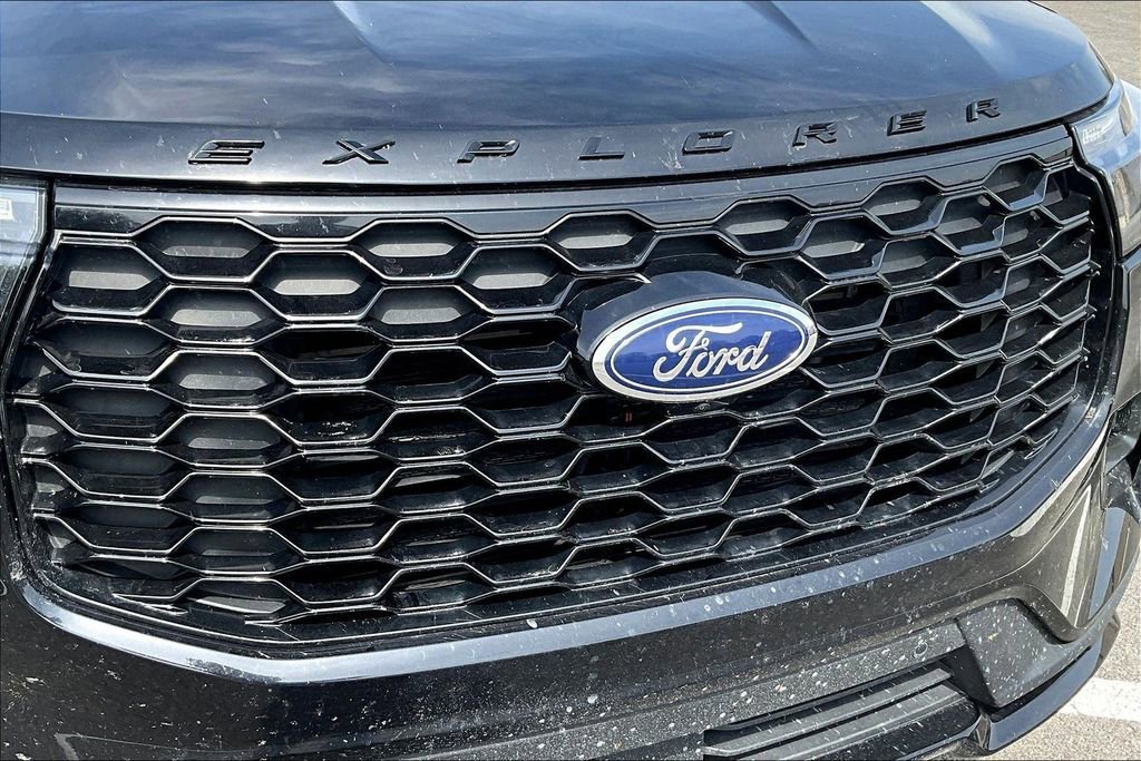Certified 2025 Ford Explorer ST-Line w/ ST-Line Street Pack image 22