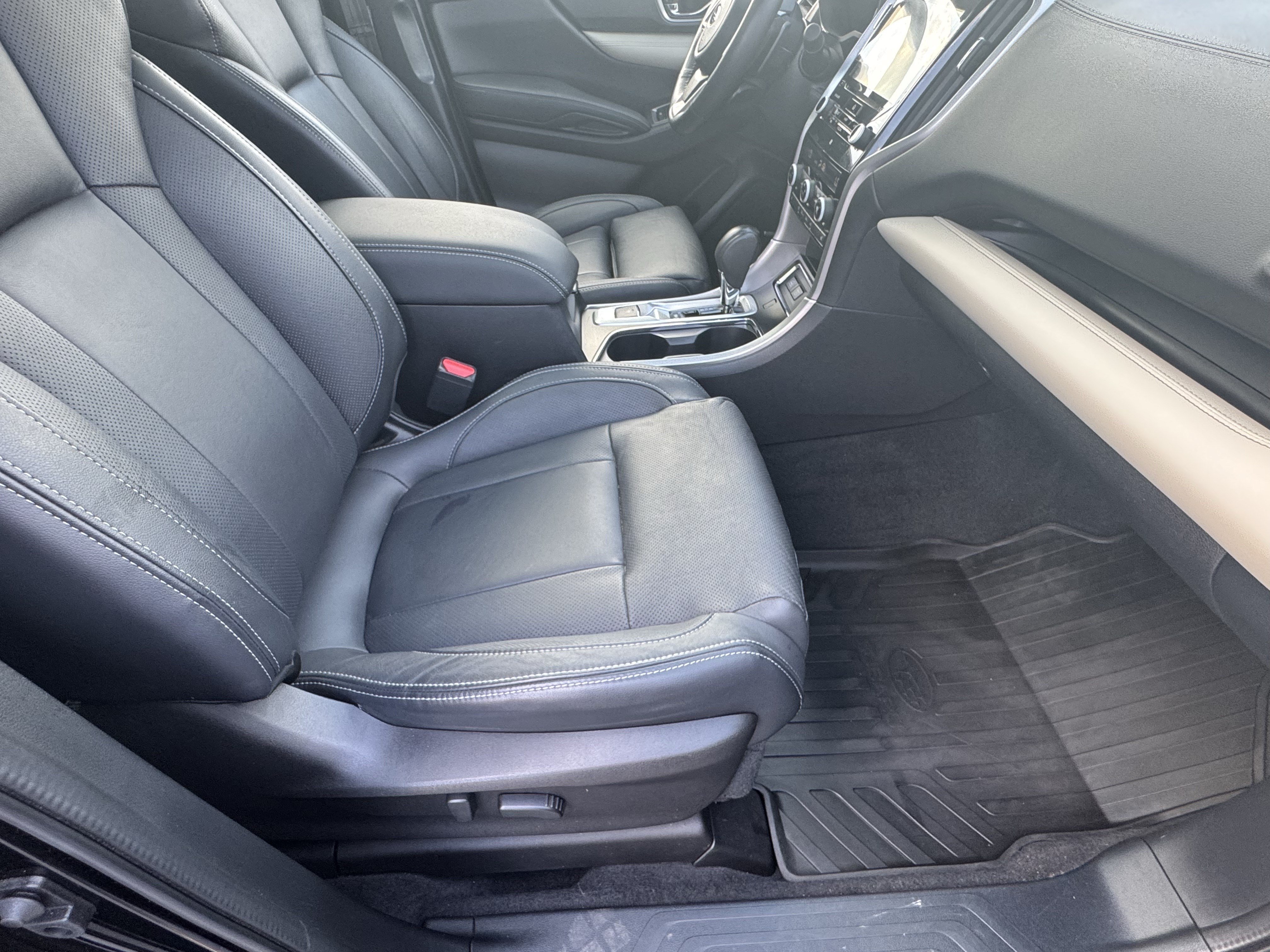 Used 2022 Subaru Ascent Limited w/ Technology Package AWD/4WD image 16