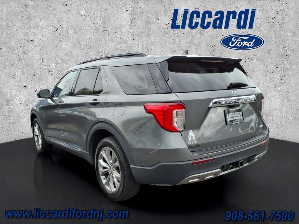 Certified 2023 Ford Explorer XLT w/ Equipment Group 202A AWD/4WD image 4