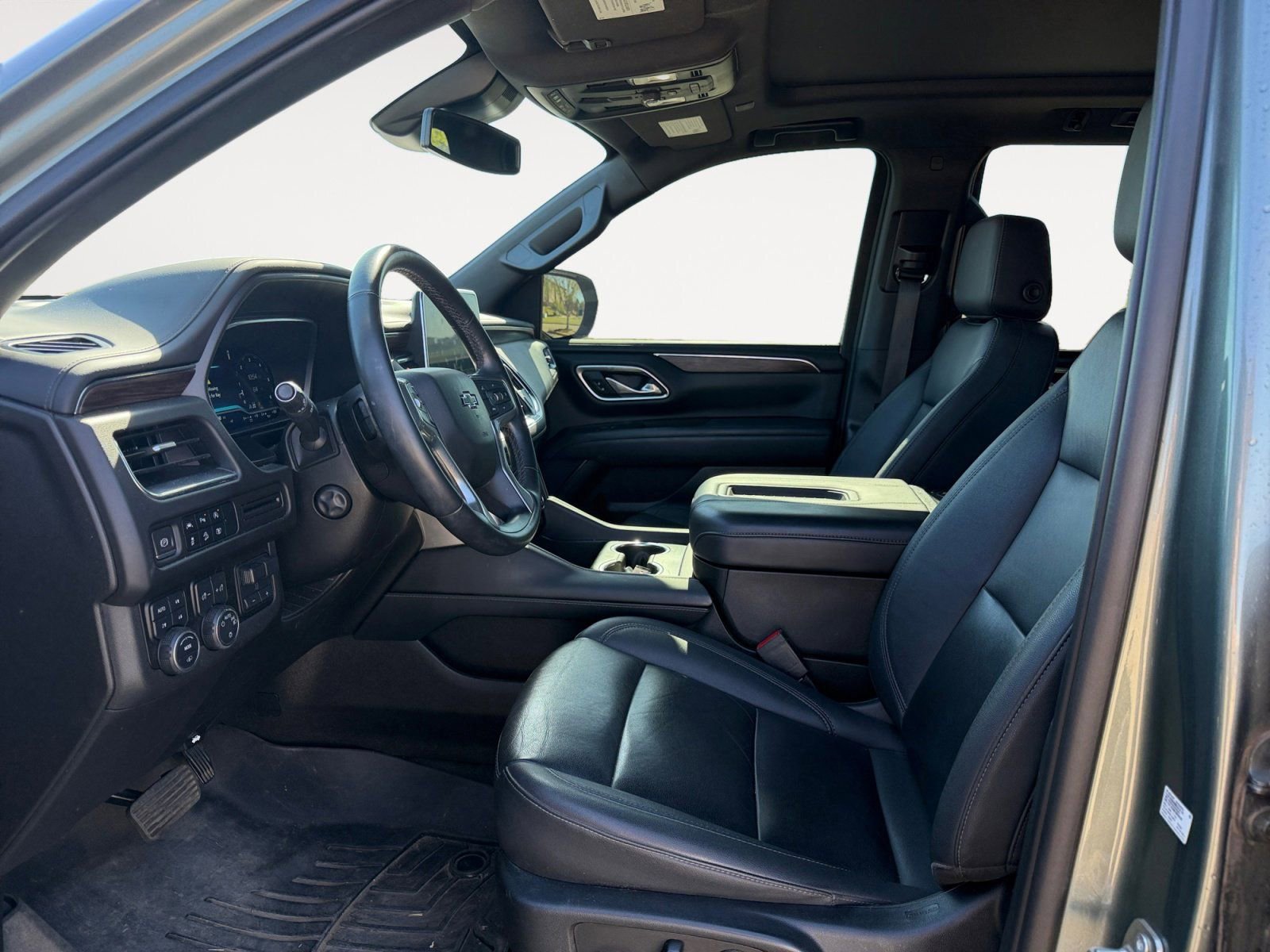 Used 2023 Chevrolet Tahoe Z71 w/ Z71 Off-Road Package image 9