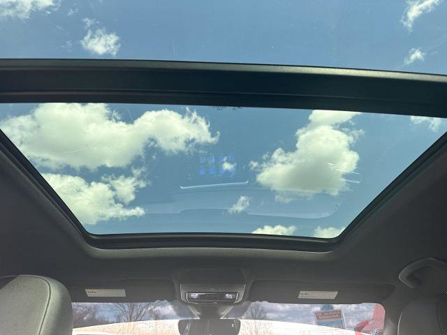 Used 2025 Volkswagen Atlas Cross Sport SEL Premium R-Line image 22