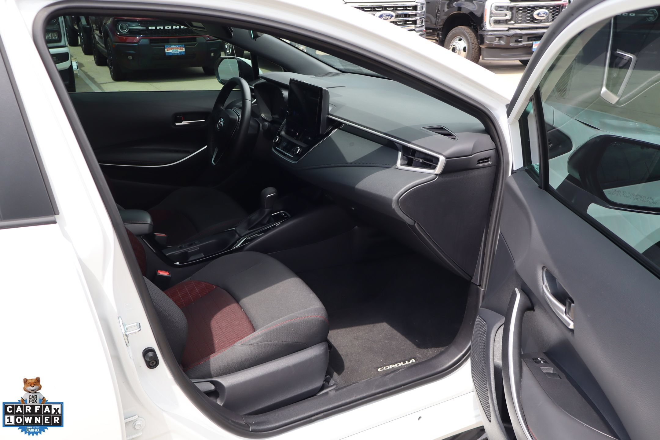 Used 2025 Toyota Corolla SE FWD image 28