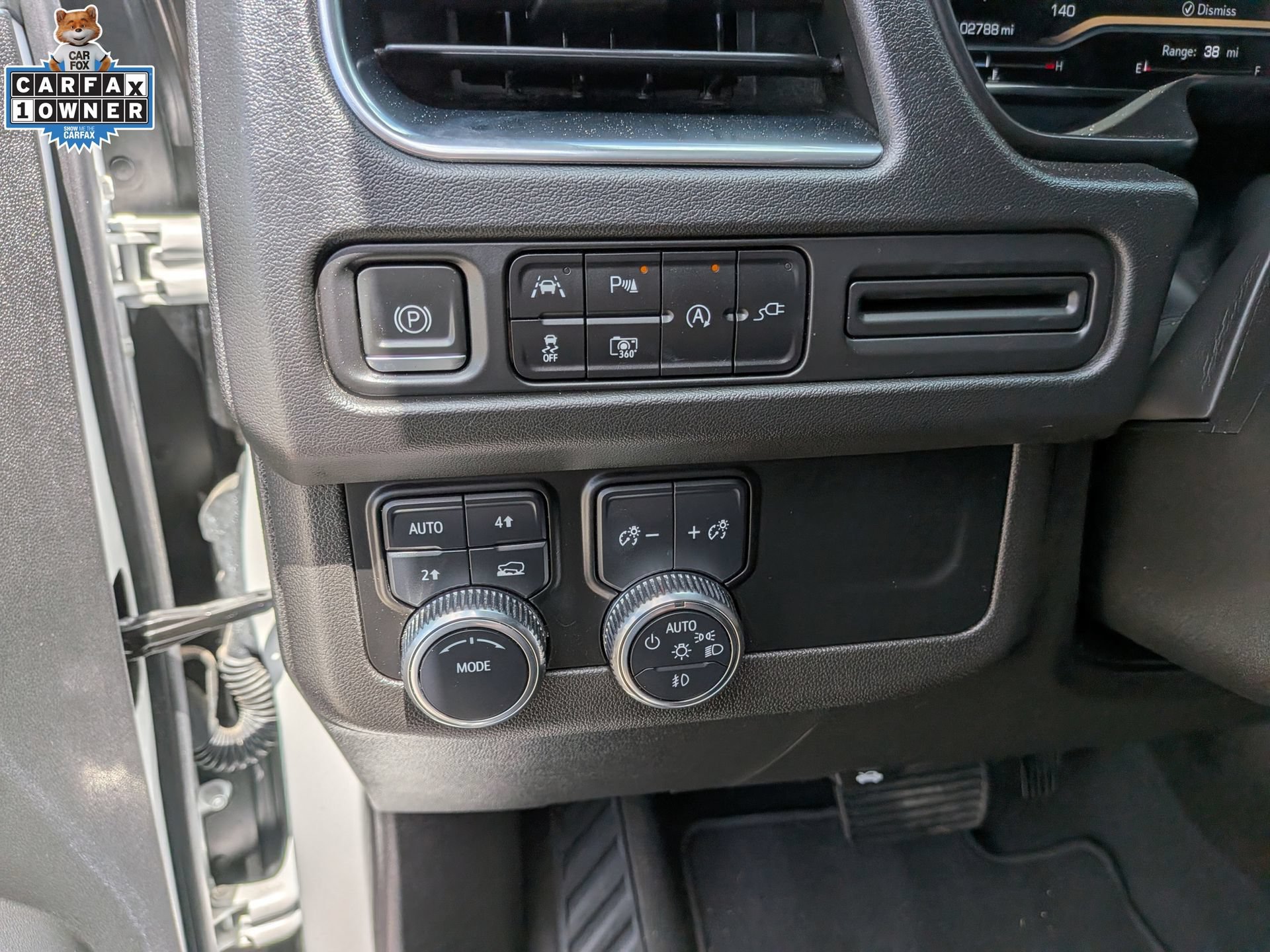 Used 2022 GMC Yukon SLT w/ SLT Luxury Package AWD/4WD image 27
