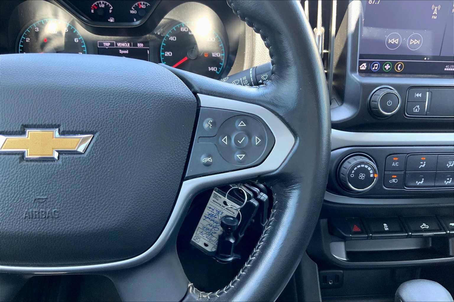 Used 2022 Chevrolet Colorado LT w/ LT Convenience Package AWD/4WD image 25