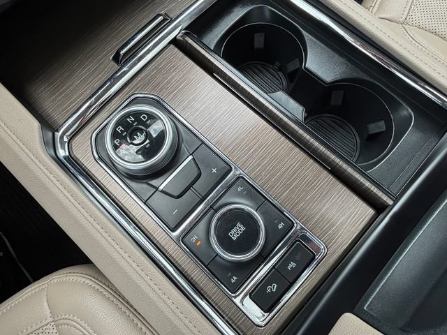 Certified 2023 Ford Expedition Limited AWD/4WD image 15
