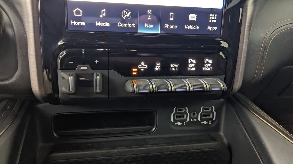 Used 2022 RAM 1500 Limited w/ Body Color Bumper Group image 28