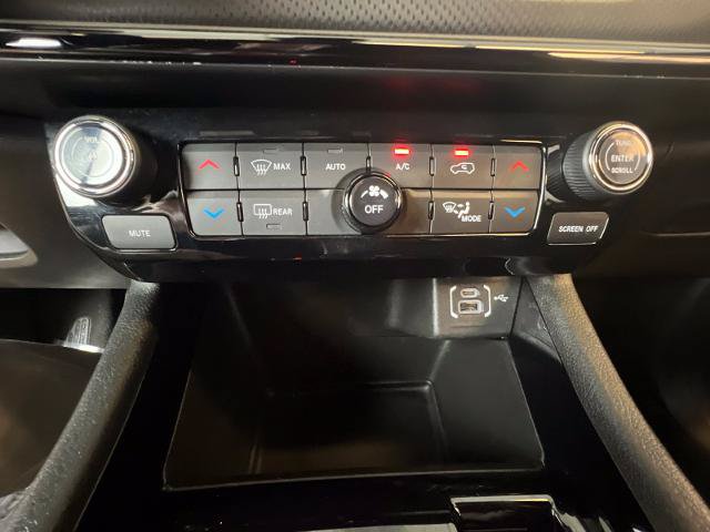 Used 2025 Jeep Compass Trailhawk AWD/4WD image 19