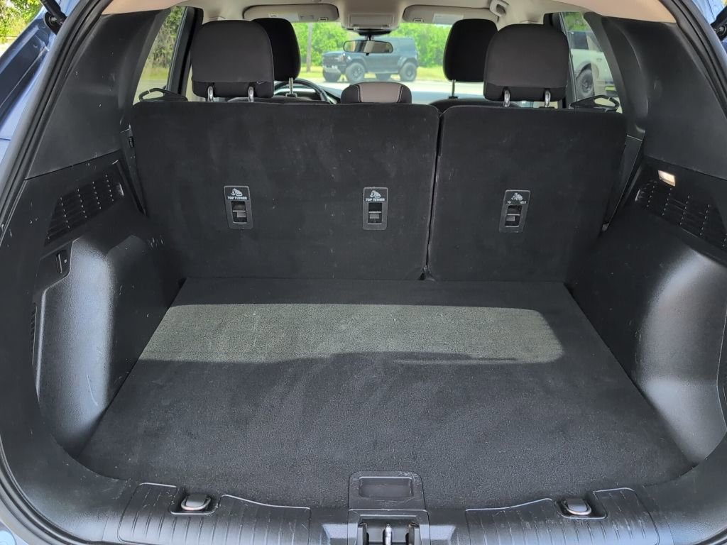 Certified 2020 Ford Escape SE Sport FWD image 12
